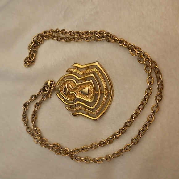Vtg JJ Jonette 1980s Egyptian Revival Goldtone Pendant Chain Necklace - Picture 2 of 7